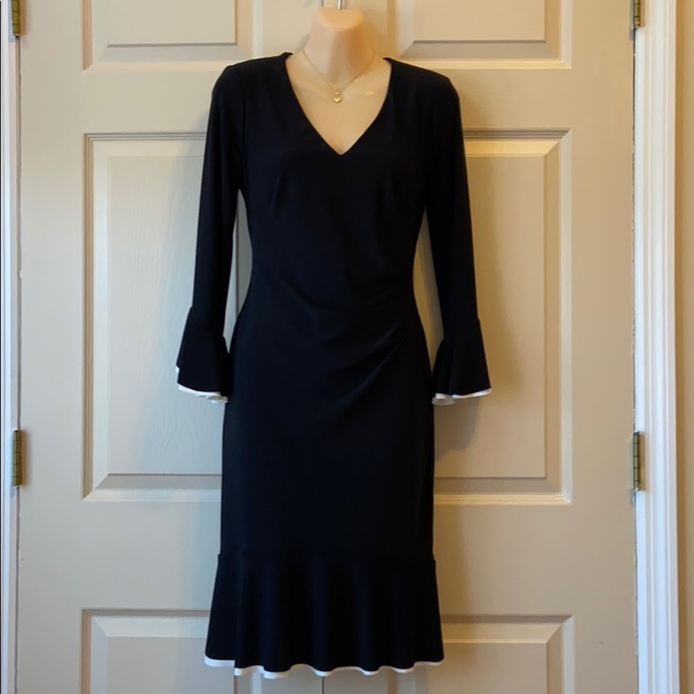 Sleek Black Midi Dress🤍